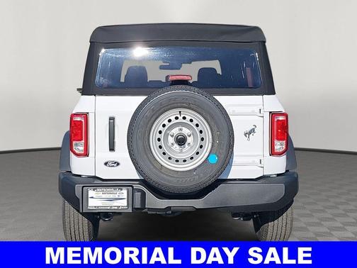 Oxford White 2026 Ford Bronco Base