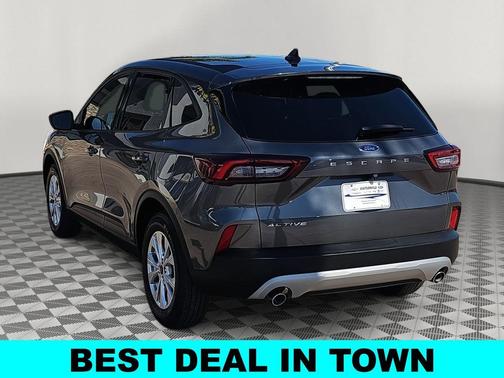 Carbonized Gray Metallic 2025 Ford Escape Active