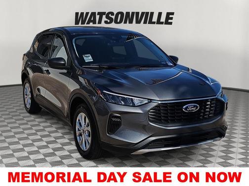 Carbonized Gray Metallic 2025 Ford Escape Active