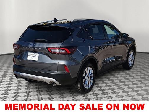 Carbonized Gray Metallic 2025 Ford Escape Active