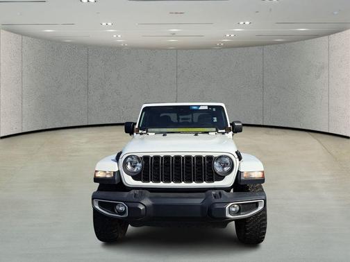 2024 Jeep Gladiator Sport