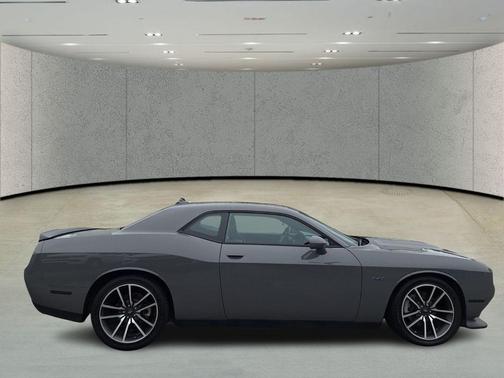 Destroyer Gray Clearcoat 2023 Dodge Challenger R/T