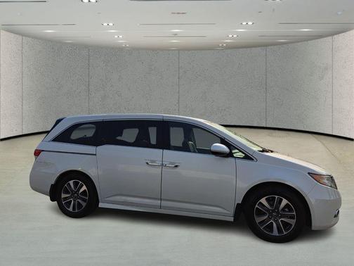 2015 Honda Odyssey Touring Elite