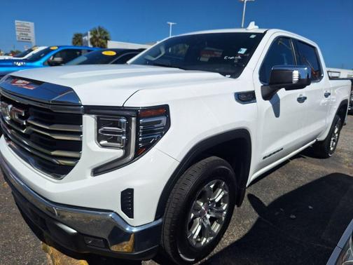 Summit White 2025 GMC Sierra 1500 SLT