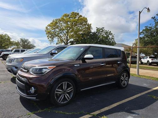 2017 Kia Soul +