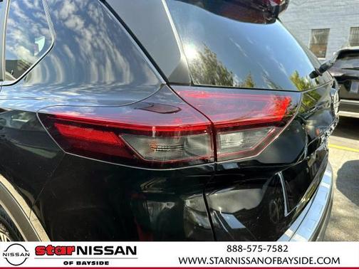 Black 2022 Nissan Rogue SV