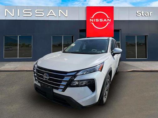 Everest White P 2025 Nissan Rogue SV