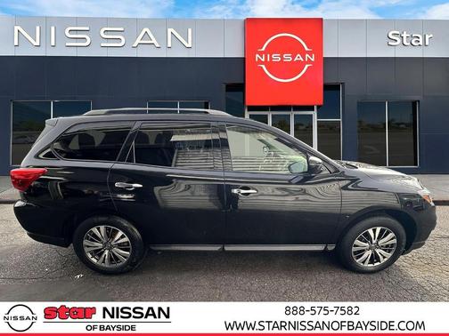 2019 Nissan Pathfinder SV