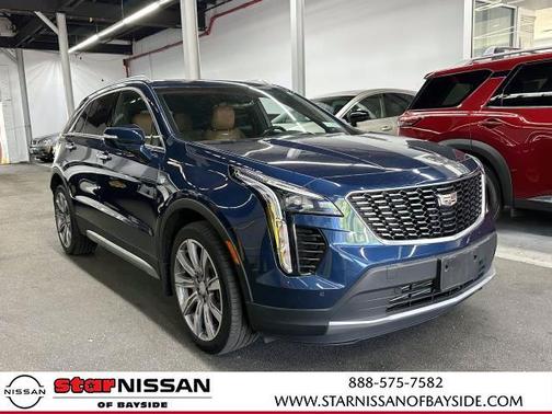 2022 Cadillac XT4 Premium Luxury