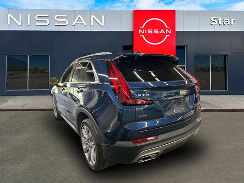 2022 Cadillac XT4 Premium Luxury