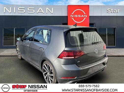 2018 Volkswagen Golf R 2.0T w/DCC & Navigation