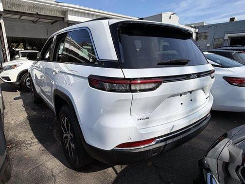 White 2024 Jeep Grand Cherokee Limited