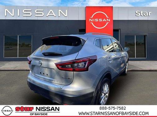 2022 Nissan Rogue Sport SV