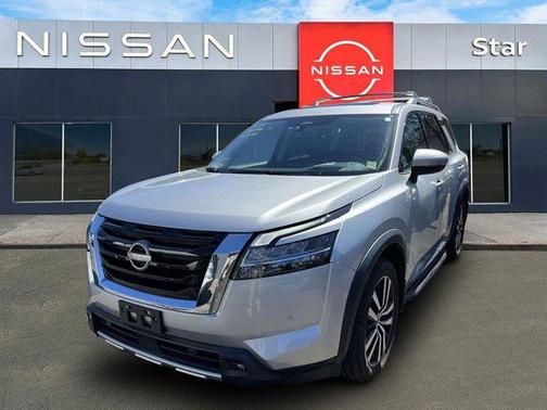 Silver 2023 Nissan Pathfinder Platinum