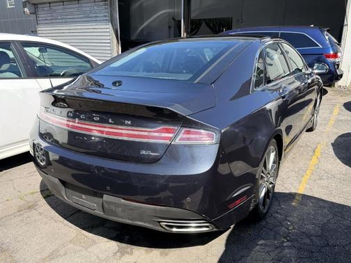 Gray 2013 Lincoln MKZ Base