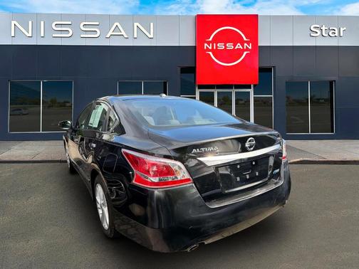 Super Black 2014 Nissan Altima 2.5 SV