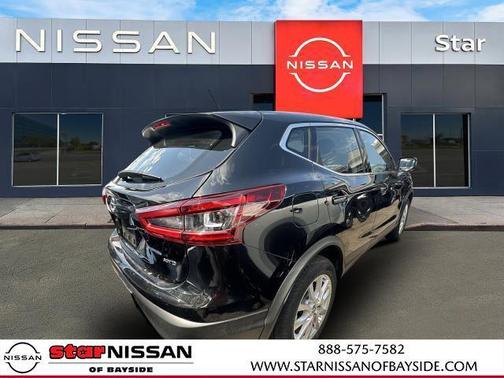 2022 Nissan Rogue Sport S