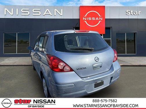 2011 Nissan Versa 1.8 S