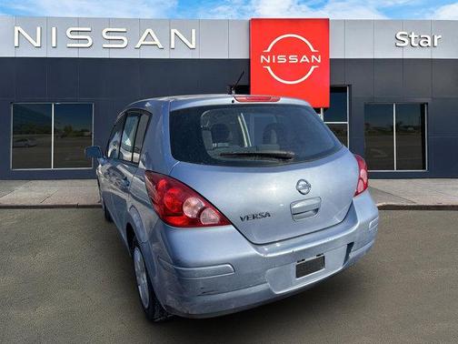 2011 Nissan Versa 1.8 S