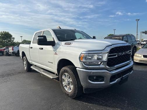 Bright White Clearcoat 2024 RAM 2500 Big Horn