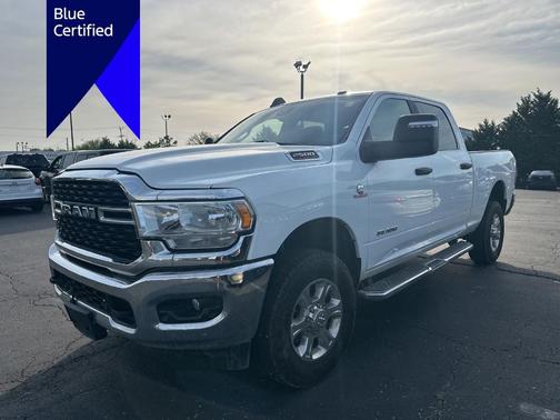 Bright White Clearcoat 2024 RAM 2500 Big Horn
