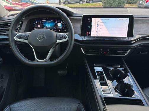 2024 Volkswagen Atlas 2.0T SEL