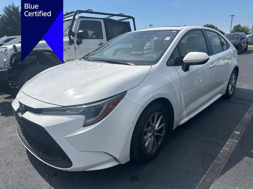 White 2022 Toyota Corolla LE