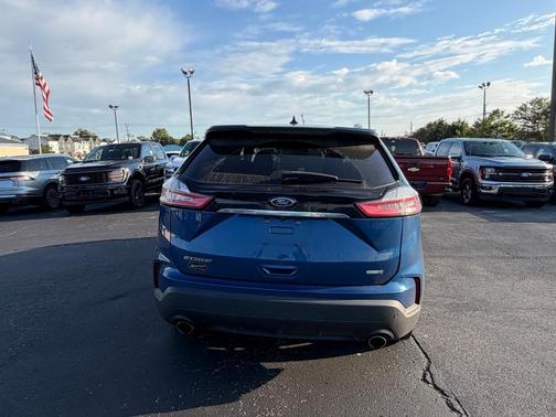 2020 Ford Edge SE