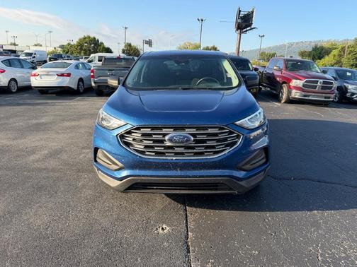 2020 Ford Edge SE