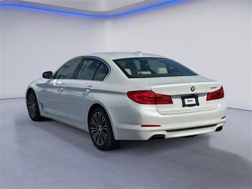 Mineral White Metallic 2017 BMW 540 i
