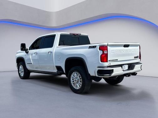 2021 Chevrolet Silverado 2500 High Country