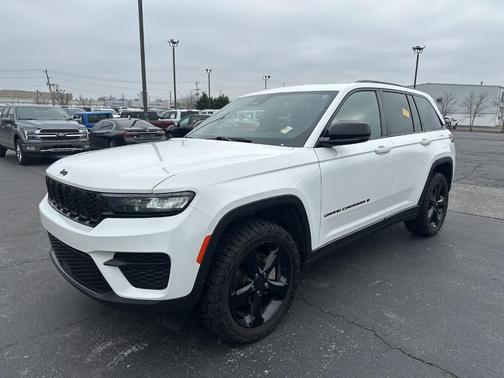 2023 Jeep Grand Cherokee Altitude