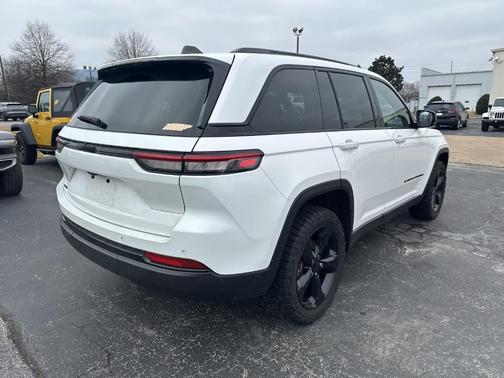 2023 Jeep Grand Cherokee Altitude