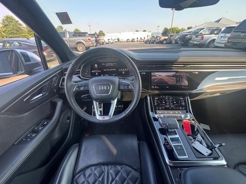 2022 Audi SQ7 4.0T Premium Plus