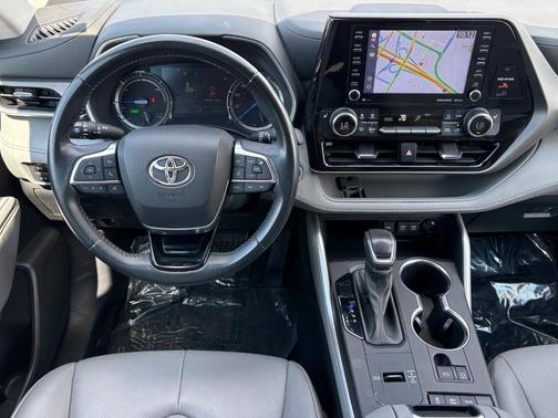 2021 Toyota Highlander Hybrid XLE