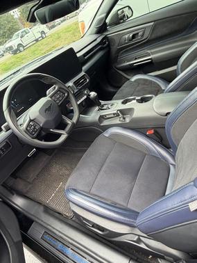 2025 Ford Mustang Dark Horse