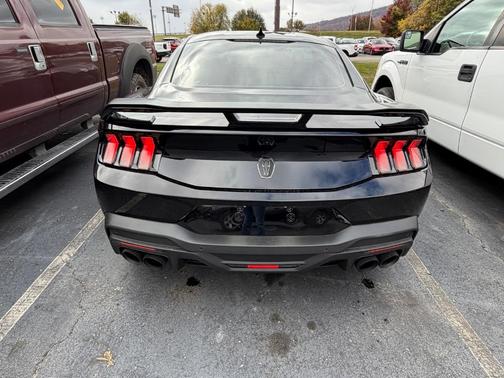 2025 Ford Mustang Dark Horse