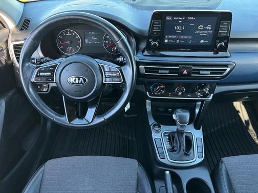 2021 Kia Seltos S
