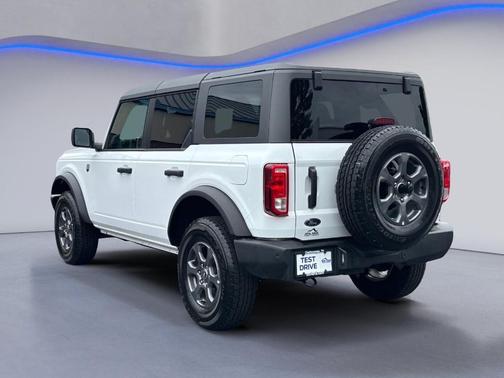 Oxford White 2025 Ford Bronco Big Bend