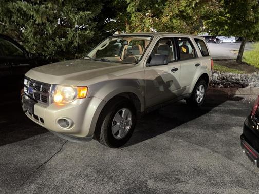 2011 Ford Escape XLS