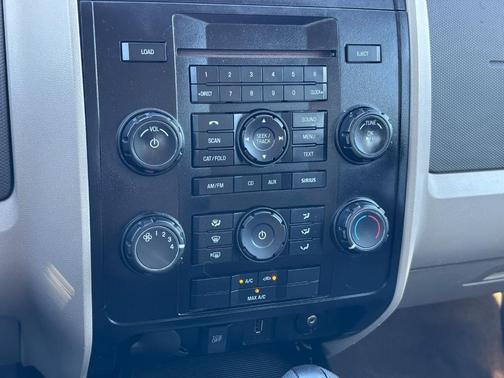 2011 Ford Escape XLS