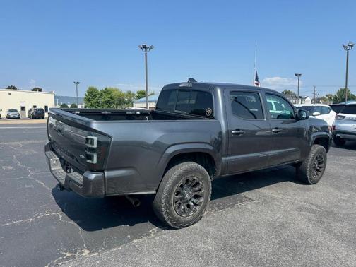 2021 Toyota Tacoma SR