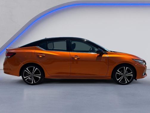 2022 Nissan Sentra SR