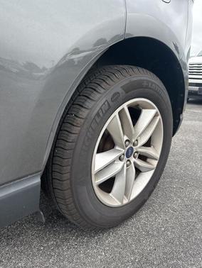 Magnetic 2017 Ford Edge SEL