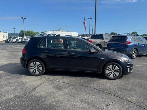 2016 Volkswagen e-Golf SEL Premium