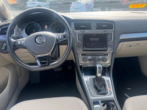 2016 Volkswagen e-Golf SEL Premium