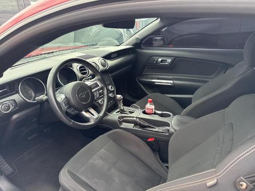 2023 Ford Mustang EcoBoost