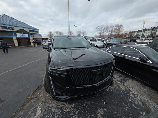 2022 Cadillac Escalade Sport