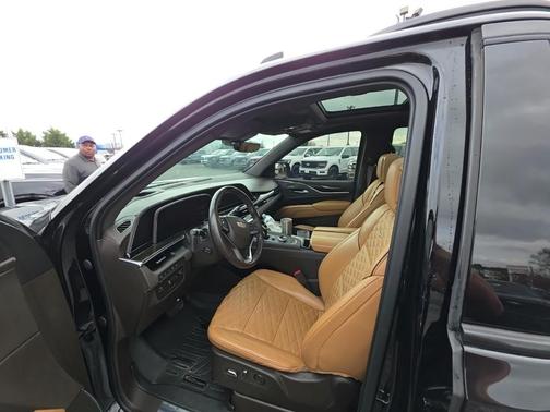 2022 Cadillac Escalade Sport