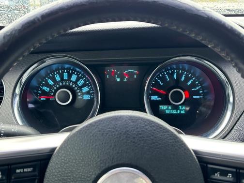 2014 Ford Mustang V6